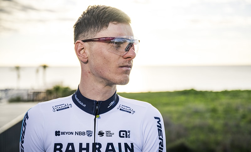 Top Vélo | Matej Mohoric Team Bahrain Victorious Rudy Project Astral Sphere Frozen Cherry Matte