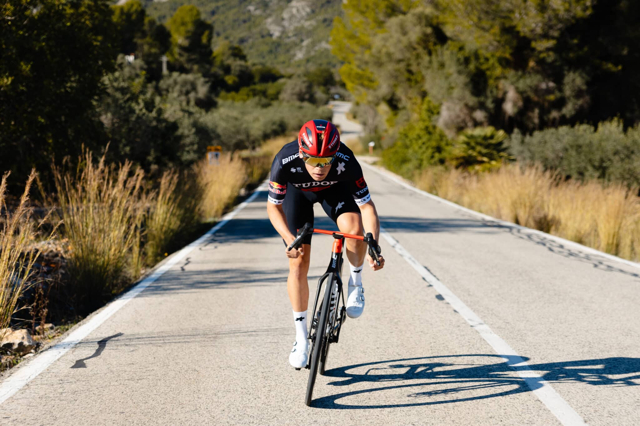 Top Vélo | Partenariat Oakley Tudor Pro Cycling Action 3 scaled