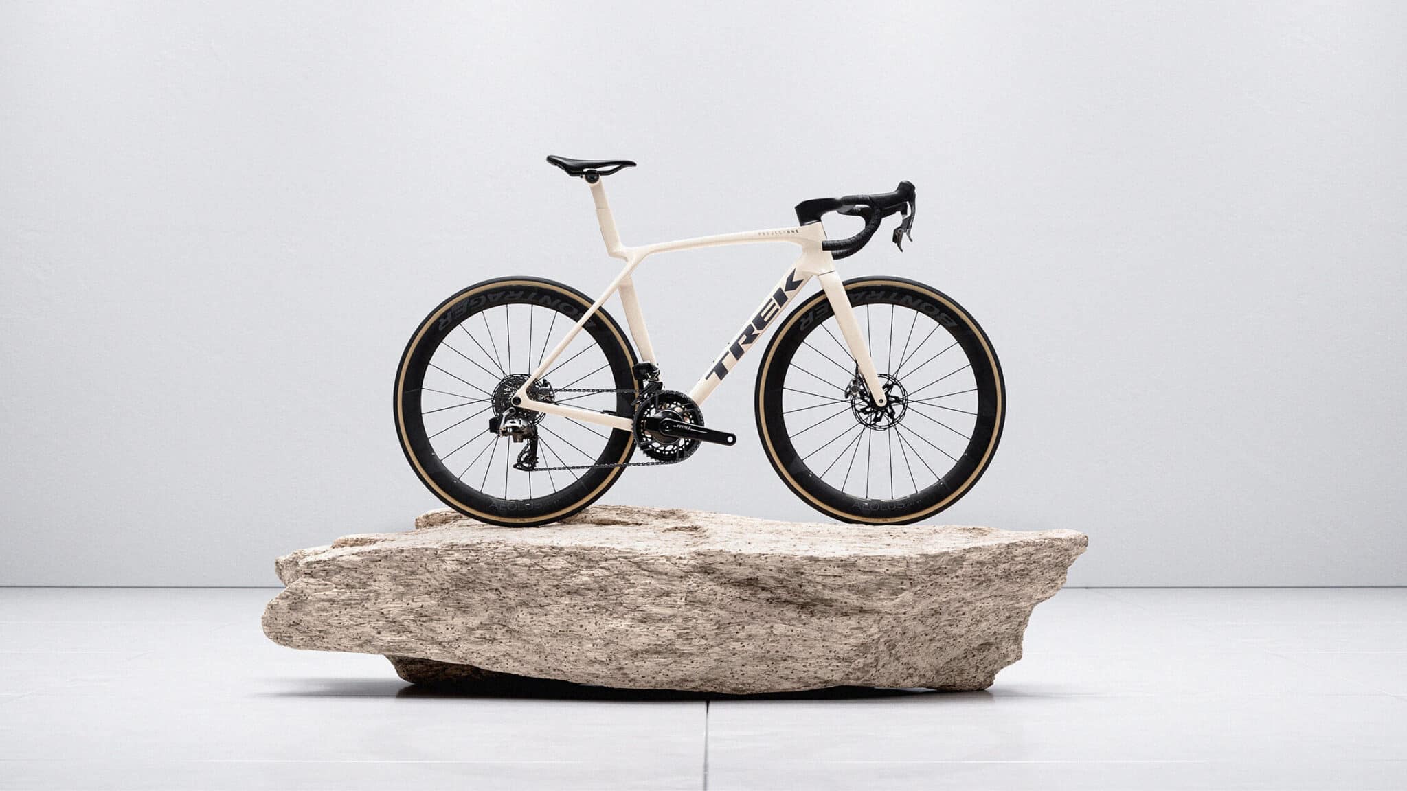 Top Vélo | Trek Project One Velo Profil edited 1 scaled