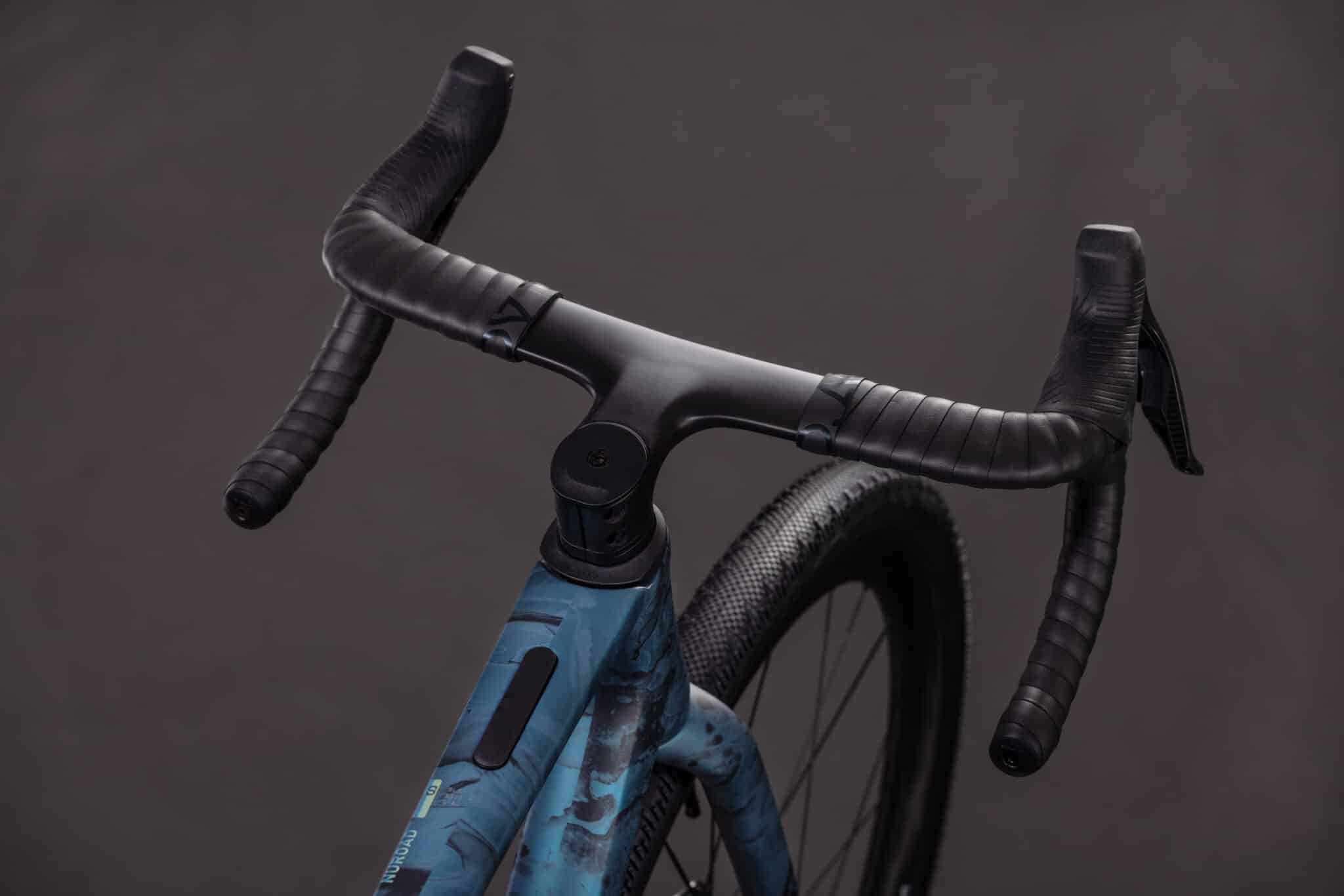 Top Vélo | CUBE 2026 Nuroad C62 SLT D Cockpit scaled