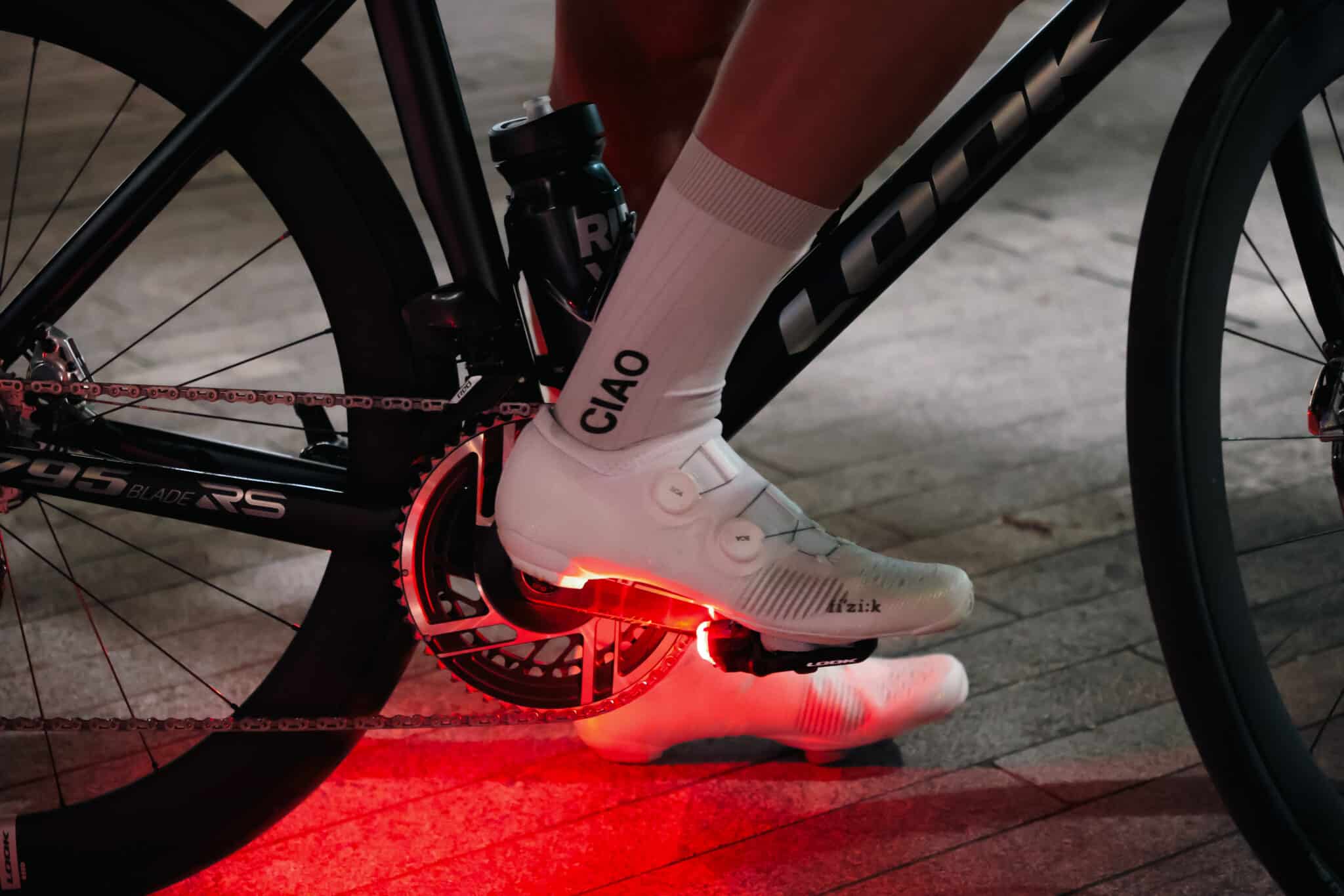 Top Vélo | Look Keo Vision Zoom Visibilite Nuit scaled Top Vélo | Look Keo Vision Zoom Visibilite Nuit scaled