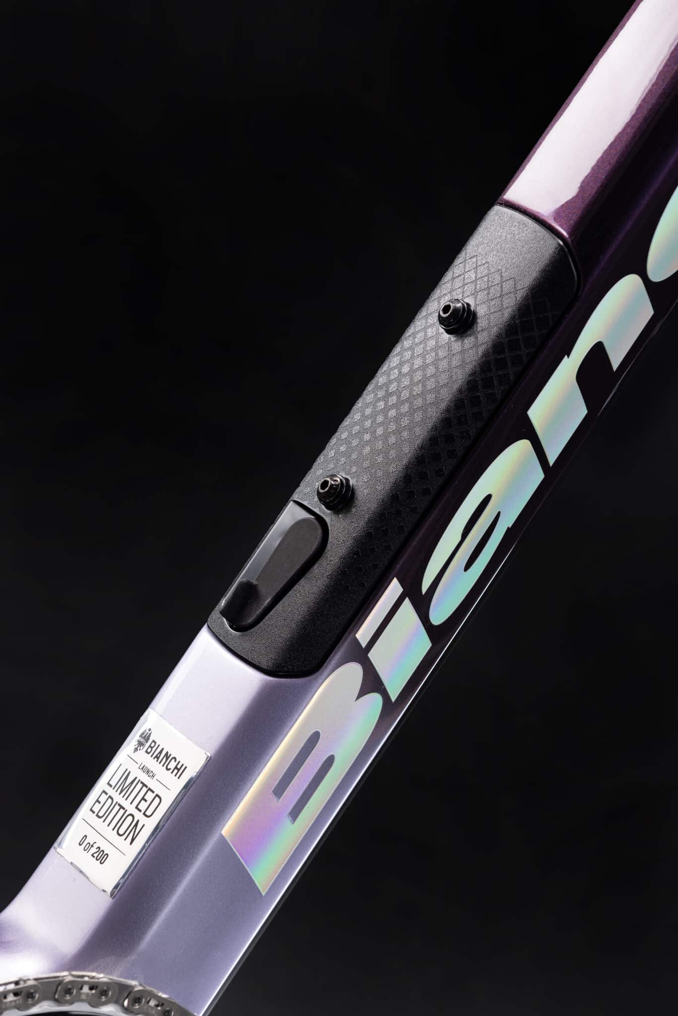 Top Vélo | Bianchi Infinito 2026 Boite a Outils scaled Top Vélo | Bianchi Infinito 2026 Boite a Outils scaled