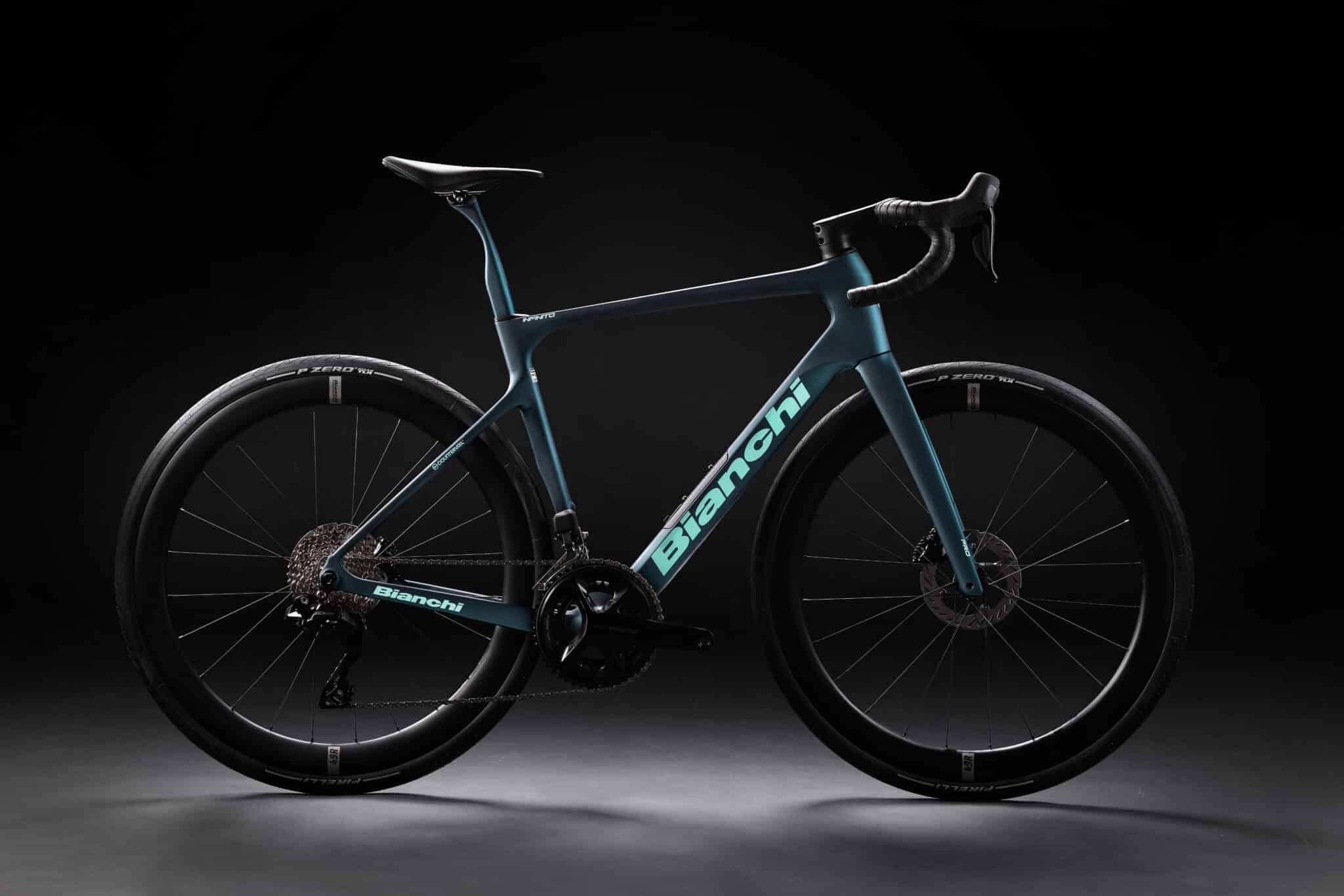 Top Vélo | Bianchi Infinito 2026 Shimano 105 electronique scaled Top Vélo | Bianchi Infinito 2026 Shimano 105 electronique scaled
