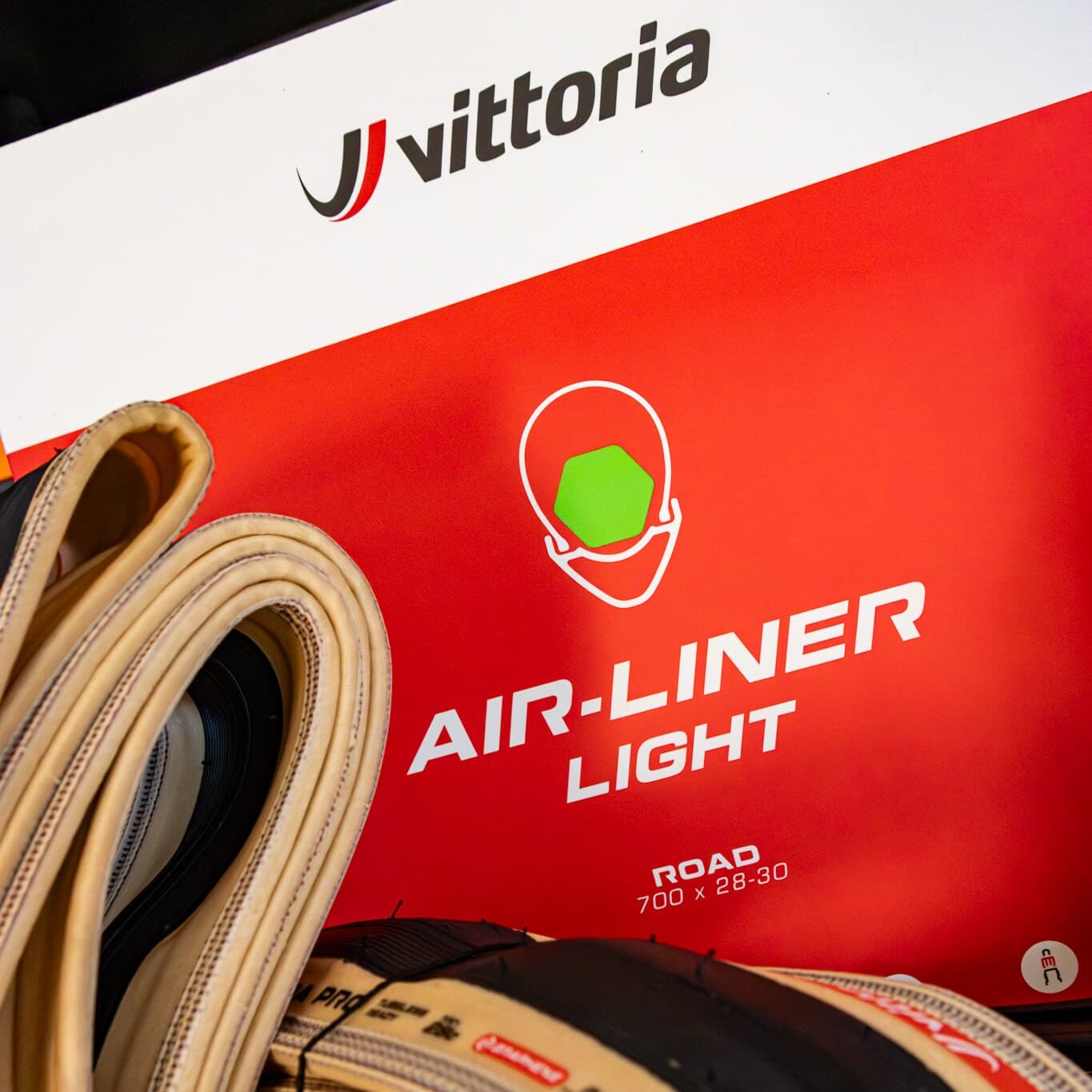 Top Vélo | Vittoria Air Liner Light Road Package edited