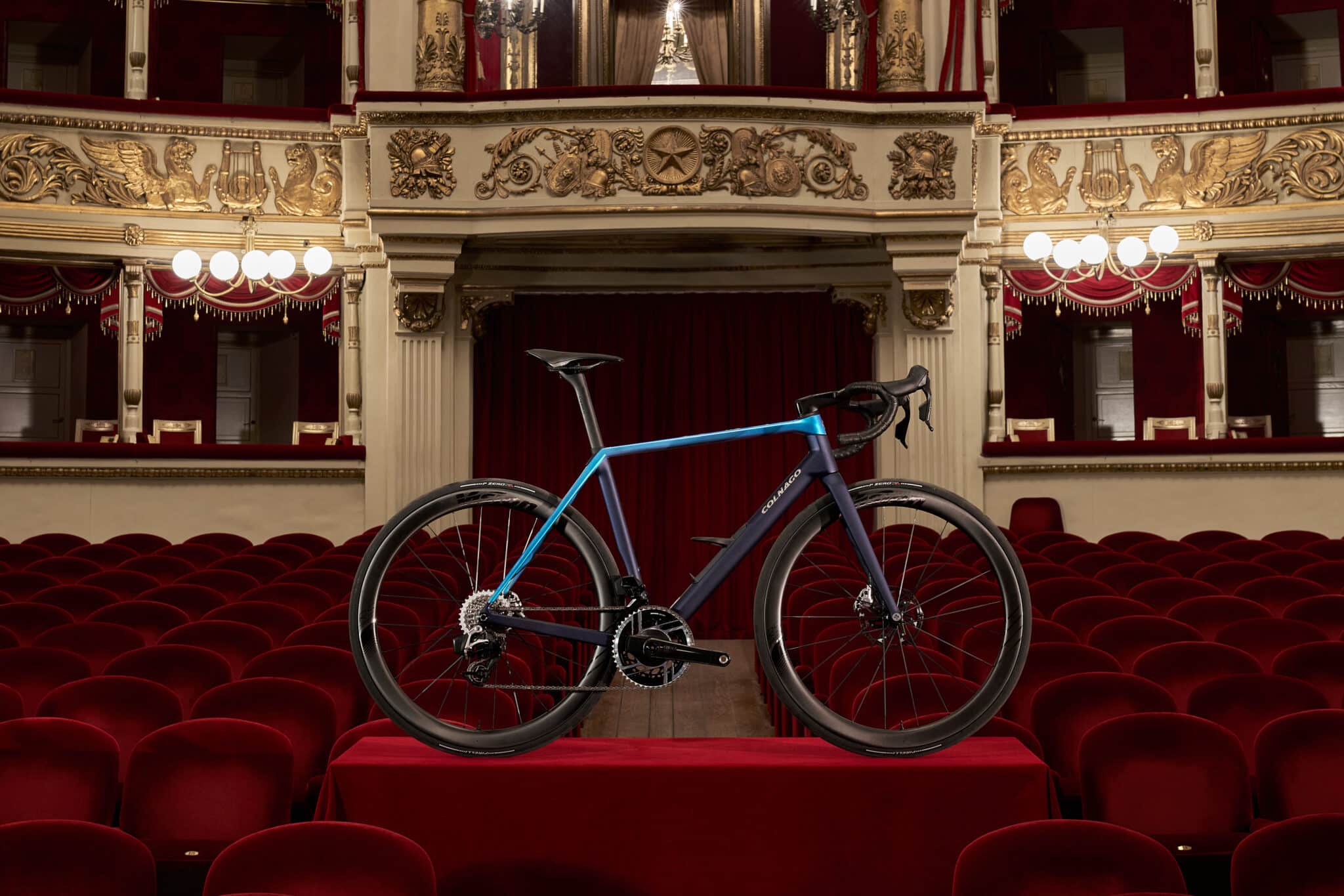 Top Vélo | Colnago C72 2026 Presentation finition bleu bi ton scaled