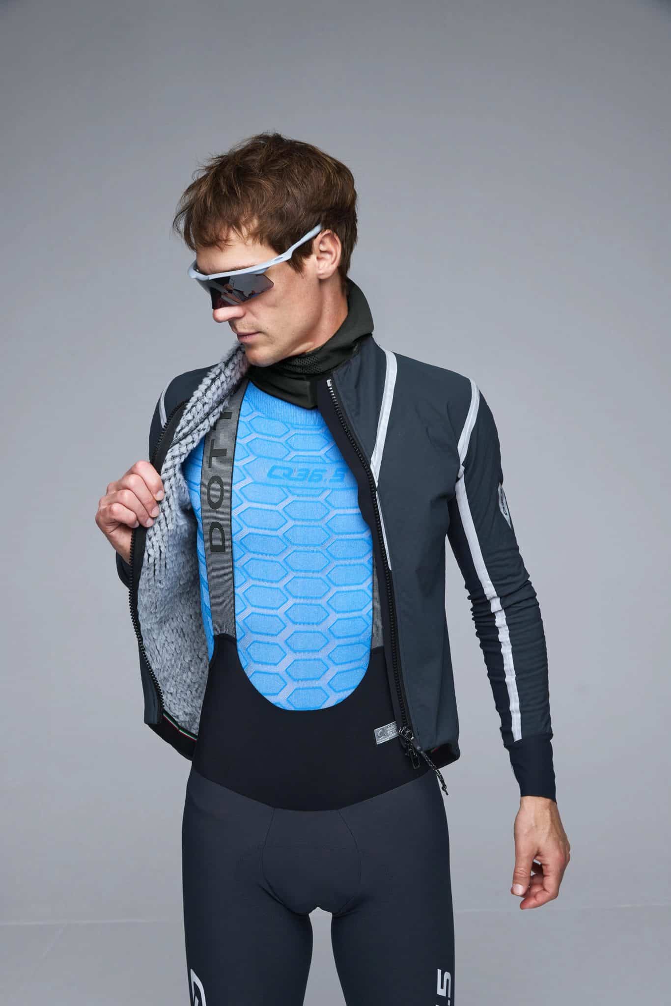 Top Vélo | Q36.5 Vampire Jacket Hooded 4 scaled Top Vélo | Q36.5 Vampire Jacket Hooded 4 scaled